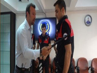 Polis Artık Demir Cop Kullanacak