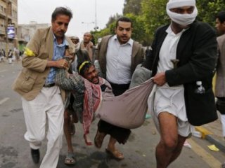 Yemen'deki Gösterilerde Kan Aktı!