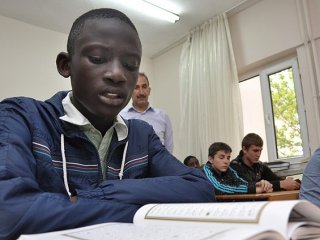 O Okulda Okumak İçin Türkiye'ye Geliyorlar!