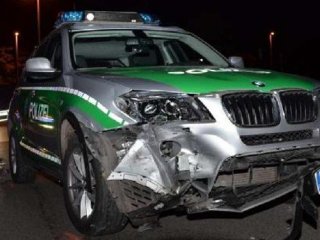 Alman Polisini Çileden Çıkartan Türk!