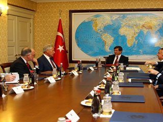 Başbakan Davutoğlu, Hagel'i Kabul Etti