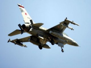 Hakkari Çukurca'da Uçak Hareketliliği