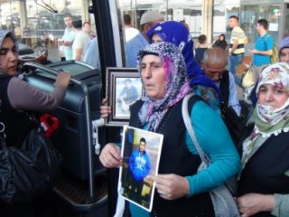 Eylem Yapan Anneler Ankara'ya Hareket Etti