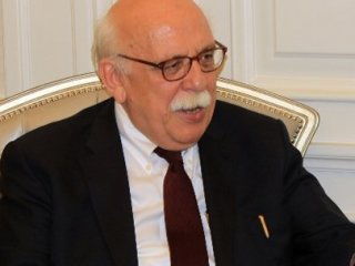 Avcı: Anamın Yamadığı Çoraplarla Büyüdük