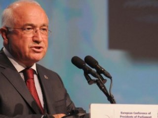 Cemil Çiçek'ten AB Açıklaması!