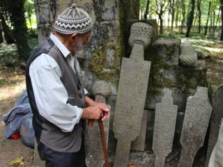 Mezarlıktaki Akılalmaz Olay!