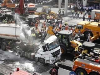 Üst Geçit Faciasını Anlattı