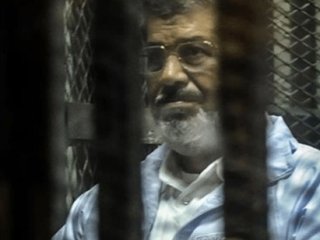 Mursi'nin Yargılandığı Dava Ertelendi