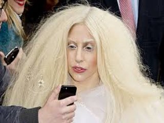 Lady Gaga İsyanı! Rezillik Dizboyu