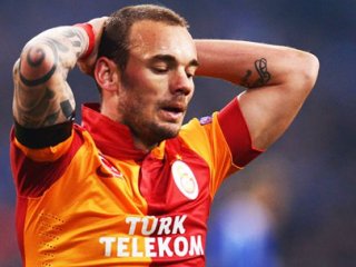 G.Saray'da Yeni Kriz! Sneijder Reddetti!