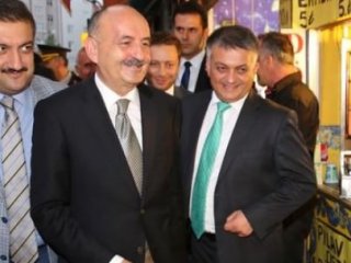 Müezzinoğlu'ndan Avrupa'ya İnsanlık Dersi