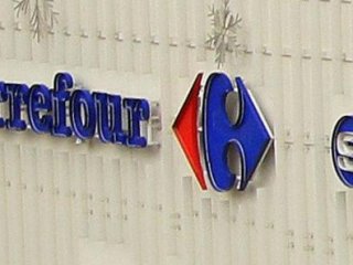 Mahkemeden Carrefour'a Başörtüsü Şoku
