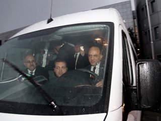 Bakan Işık Elektrikli Minibüsü Test Etti