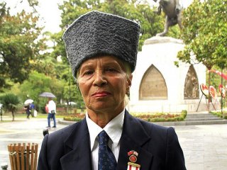 Ona Kimse İnanmıyor! Ama..