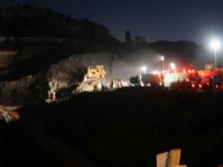 Temel Müteahhit Baba Oğulun Üstüne Çöktü