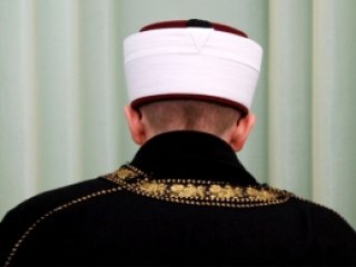 İmam Camide İntihar Etti!