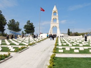 Gelibolu'da Yeni Bir Şehitlik Bulundu