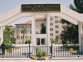 Komutanlıkta 14 El Silah Sesi