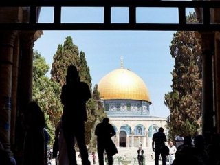 İsrailli 2 Bakan Mescid-i Aksa'ya Girdi