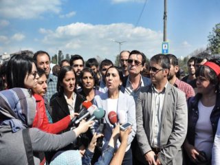 IŞİD'le Savaşmak İçin İstanbul'dan 35 Otobüs Gitti