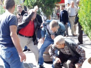 Eskişehir'de Engelli Adama Öğretmen Dayağı