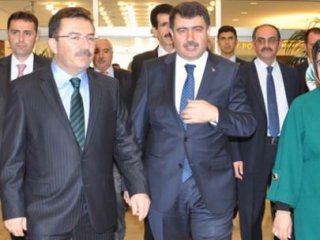 Vali Vasip Şahin İstanbul'a Geldi