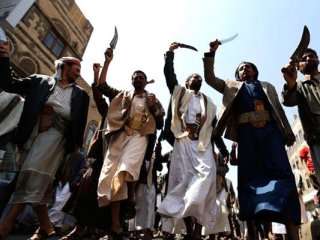 Yemen'de Husiler Caddeleri Tutmaya Devam Ediyor!