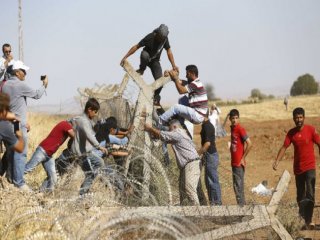 Telleri Yıkıp Kobani'ye Geçtiler
