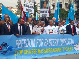 Kızıl Çin Zulmüne Protesto