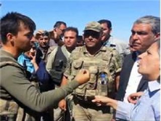 Kışanak'la Tartışan komutana Necdet Özel'den Ödül