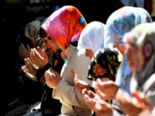 Başörtüsü Yönetmeliği İçin İptal Başvrusu