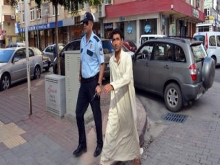 Böyle Dilenci Mi Olur?