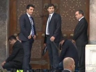 Koruması Erdoğan’ın Ayakkabılarını Da Korudu