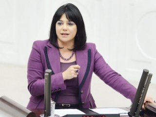 CHP'li Canan Yüceer'den Başörtüsüne İptal Davası