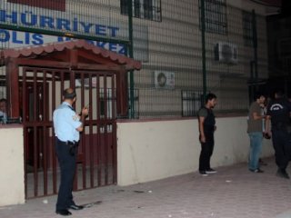 Adana'da Polis Merkezini Basmaya Kalktılar
