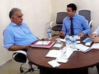 Öcalan Demirtaş'a 'Kısa Mesajı' Nasıl Gönderdi?