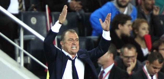 Fatih Terim golden önce yakalandı