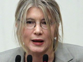 CHP'de Emine Ülker Tarhan İstifa Etti