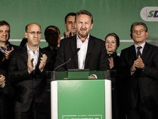 Bakir İzzetbegoviç Zaferini İlan Etti
