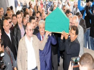 Garipoğlu'nun Mezarında İlginç Ayrıntı