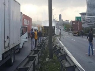 İstanbul'da Trafik Felç Oldu