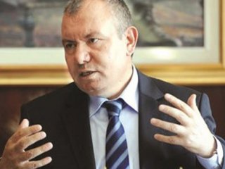 Sansürden Değil Tacizden İstifa Etti