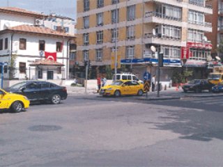 Karakol Dibinde Yasa Dışı Pavyon