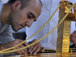 Görenleri Hayran Bıraktı! Tam 100 Kilo Altından Yaptı