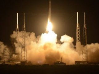 Arjantin İlk Yerli Uydusunu Fırlattı