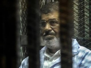 Muhammed Mursi Darbecilere Meydan Okudu
