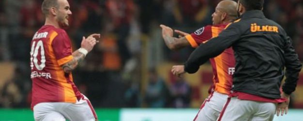 Sneijder'in Füzesi ve FB TV'de O An Tıkla / İzle