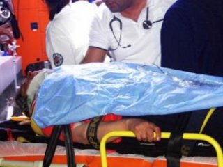 İki Otomobil Kafa Kafaya Çarpıştı: 1 Ölü