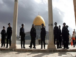 Yahudi Yerleşimciler Mescidi Aksa'ya Girdi