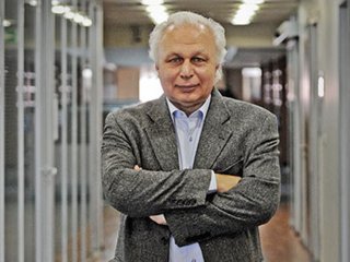 Zaman Yazarı Beyin Kanaması Geçirdi!